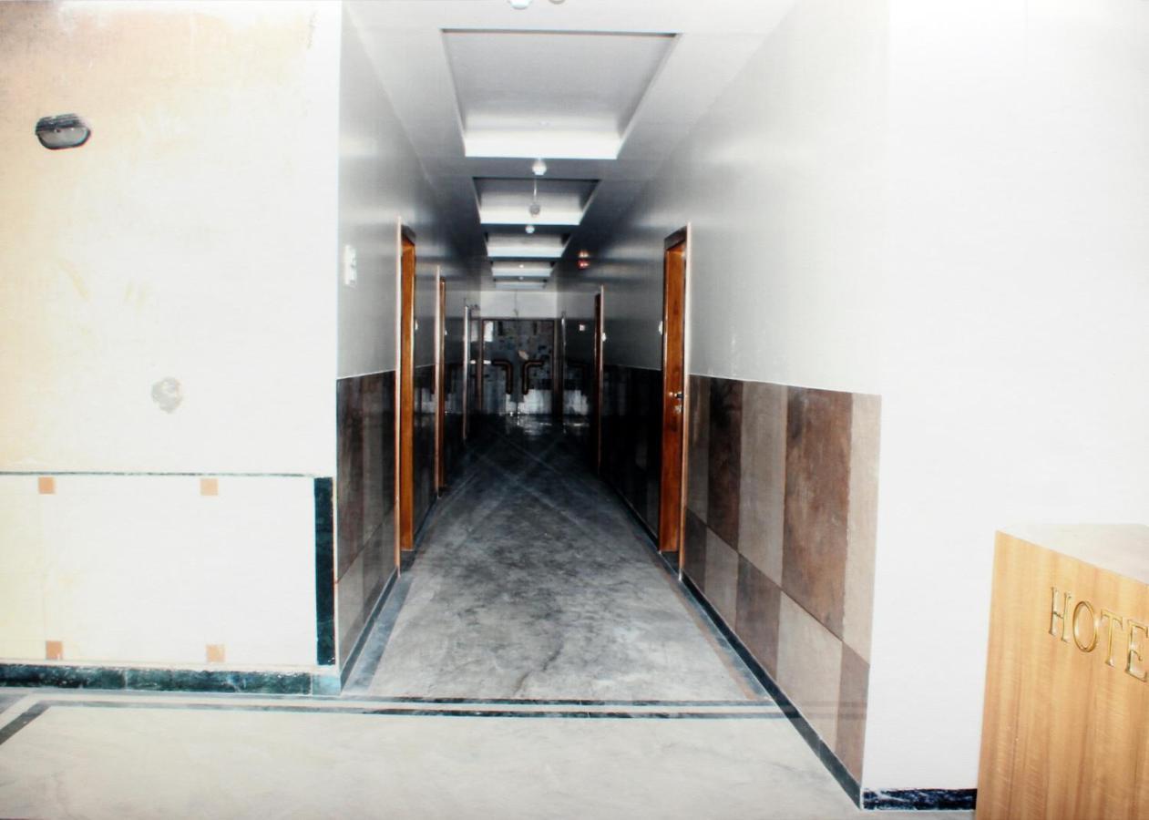 Hotel Central Park - Mumbai — Photos 1